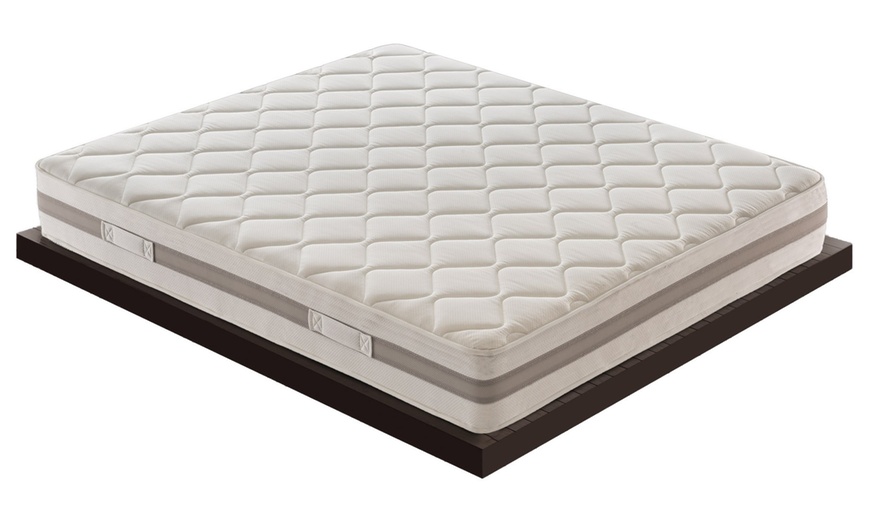 Image 2: Matelas "Sofia" à mousse à mémoire de forme 