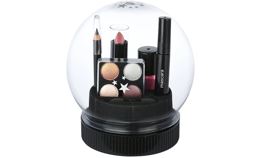 Image 1: Christmas Snow Ball Makeup Set