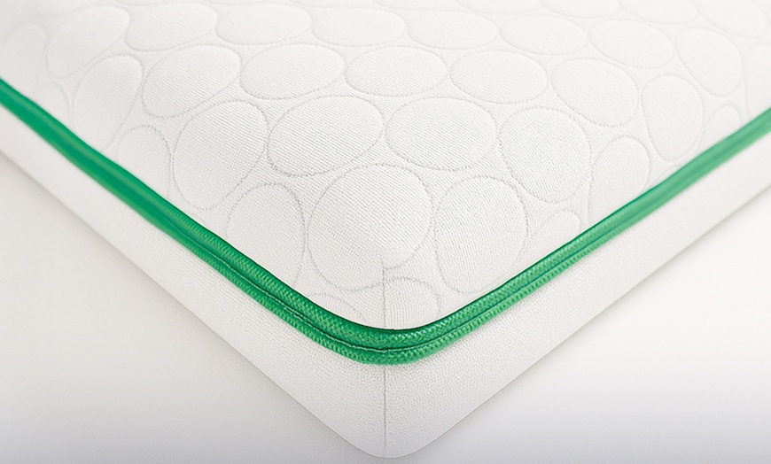 Image 5: The White Stone matrastopper