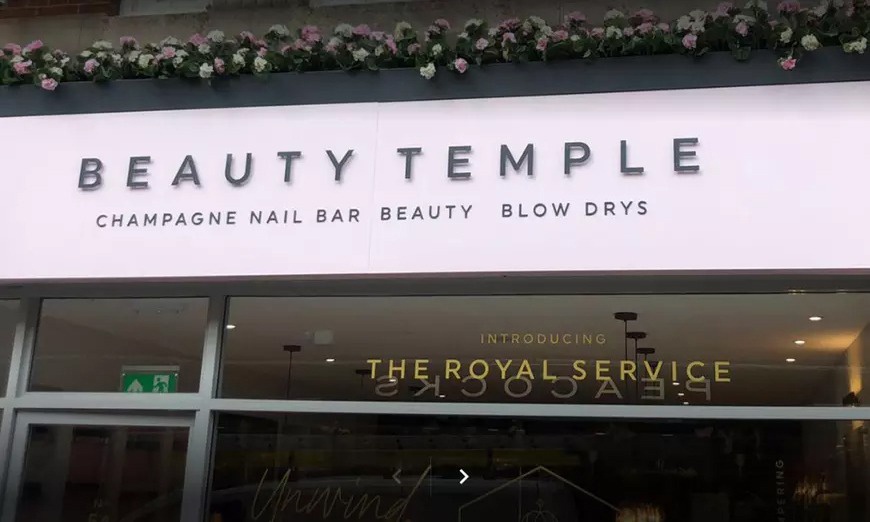 Image 12: 30-Min The Regal Refresh or 70-Min The Radiant Crown Japanese Head Spa