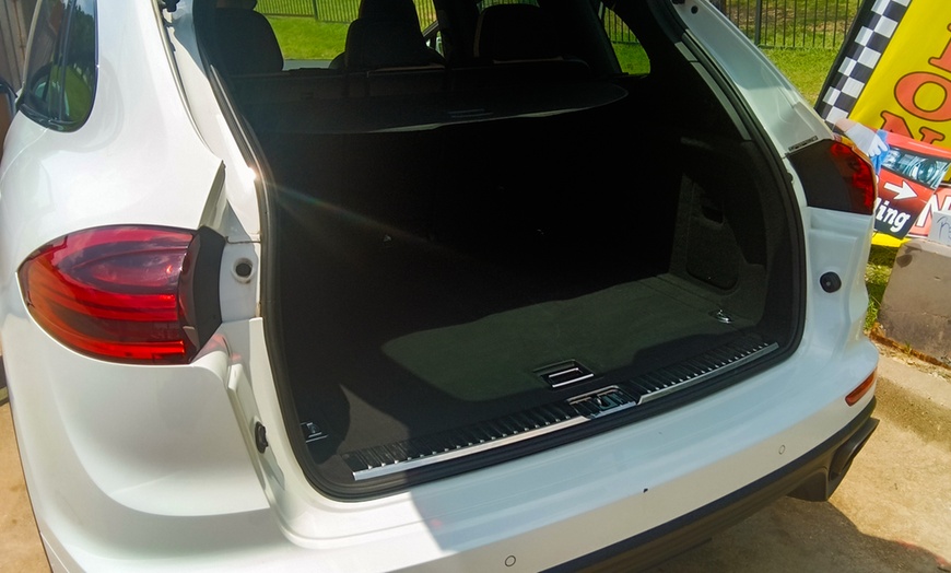 Image 16: 2-3 Hr Deep Clean, Shampoo & Restore Car Interior Detail