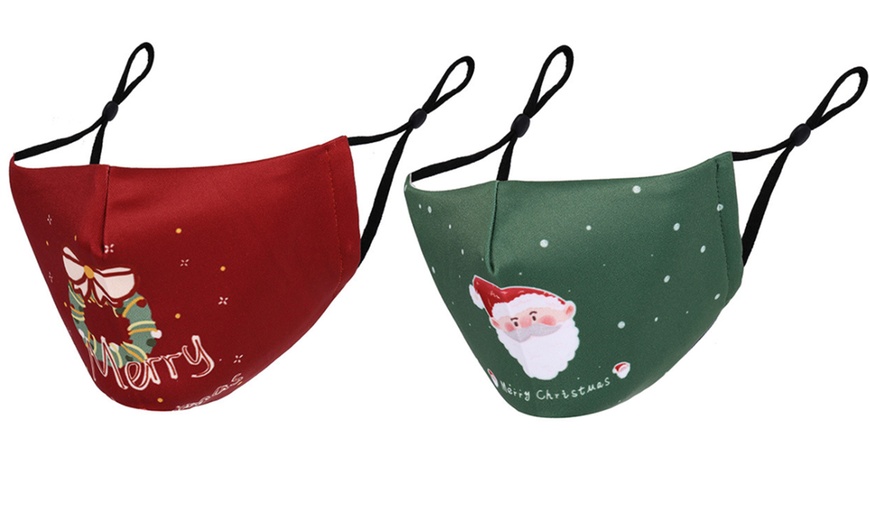 Image 16: Christmas-Themed Face Mask