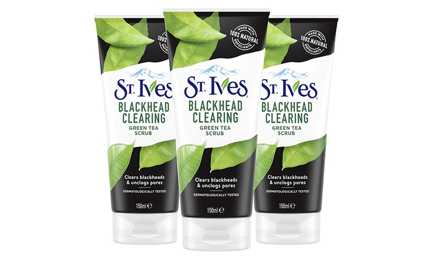 Image 6: St. Ives Skin Care Bundle