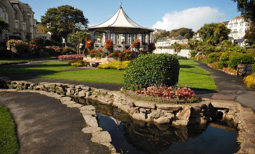 Image 3: North Devon Coast Stay With Dinner