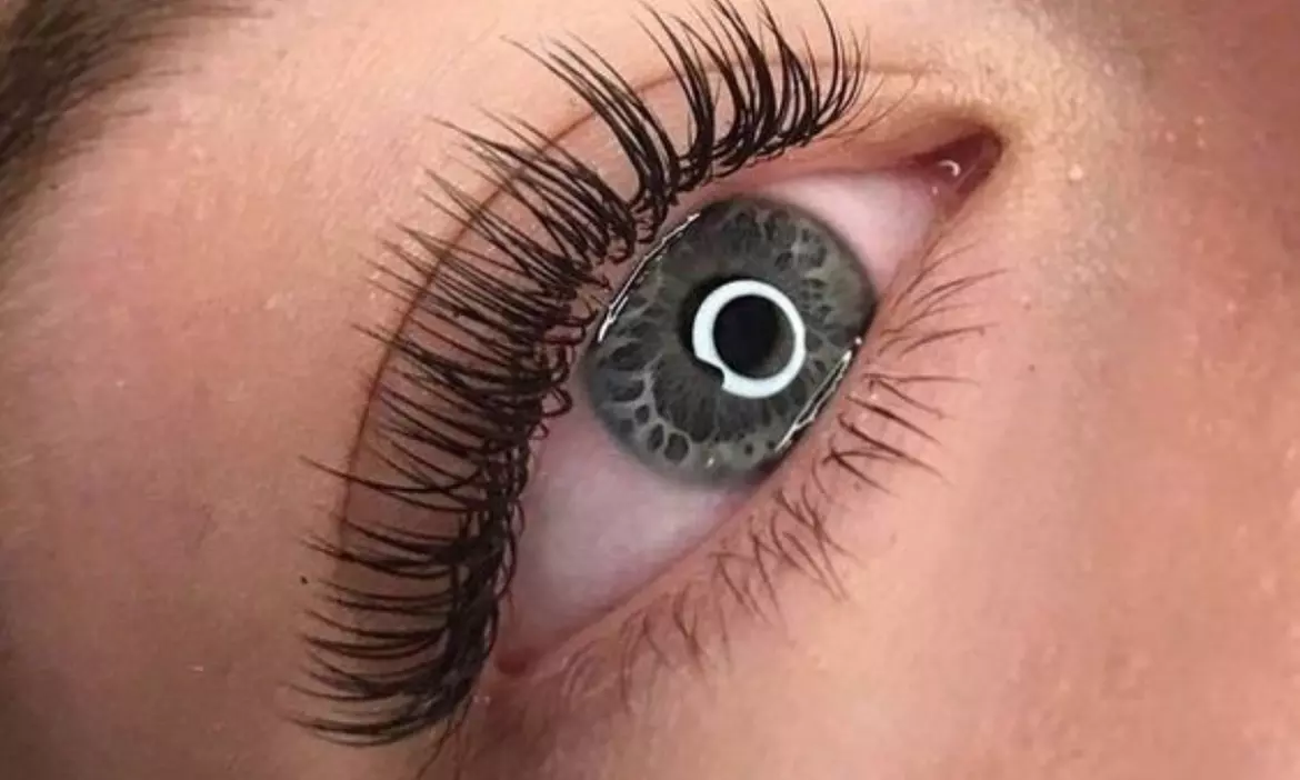 Hasta 54% de dto. en Pestañas postizas en Dior lash studio