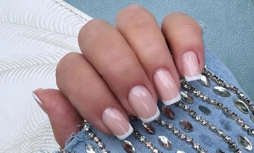 Image 6: Massage minceur ou correction de vergetures à Cannes