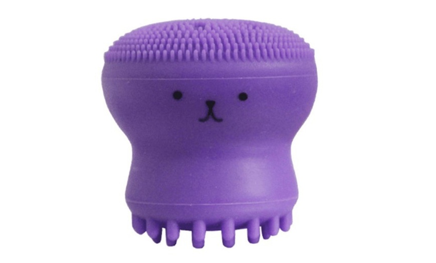 Image 12: Small Octopus Facial Cleaning Brush