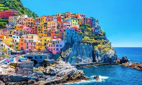 Moneglia: fino a 5 notti con colazione e accesso all'area wellness per 2 persone presso l'Hotel Mondial - Ponti inclusi