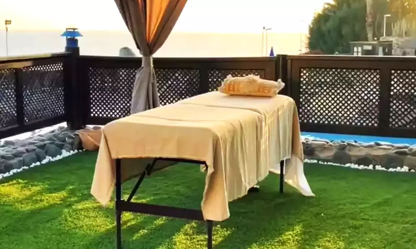 Masaje en pareja de 50 minutos con técnica a elegir y opción a cava