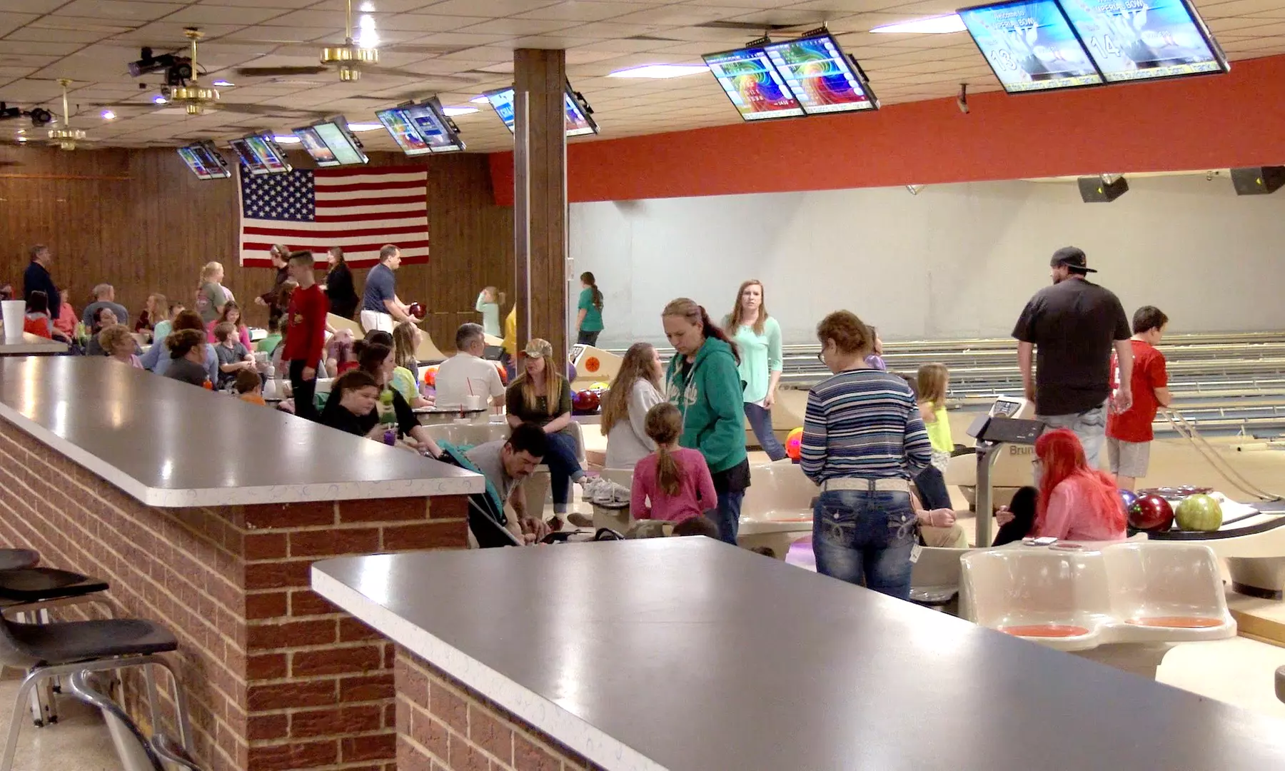 Two-Hour Bowling Package for 5 or 10 with Shoe Rental and Pizza at Imperial Bowl (Up to59% Off) - Primary Image
