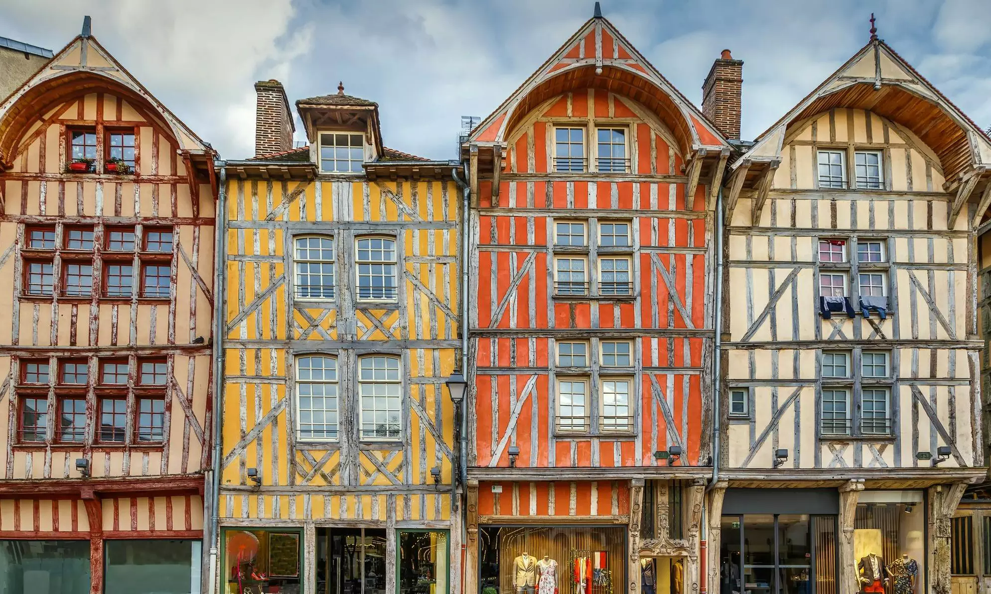 Troyes : séjour en studio ou appartement avec petit-déjeuner, pour 2 personnes au Zenao Appart'hôtel Troyes - Primary Image