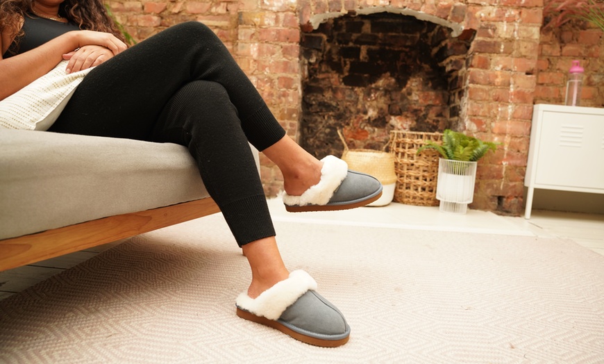 Image 25: Redfoot Ladies Sheepskin Slippers