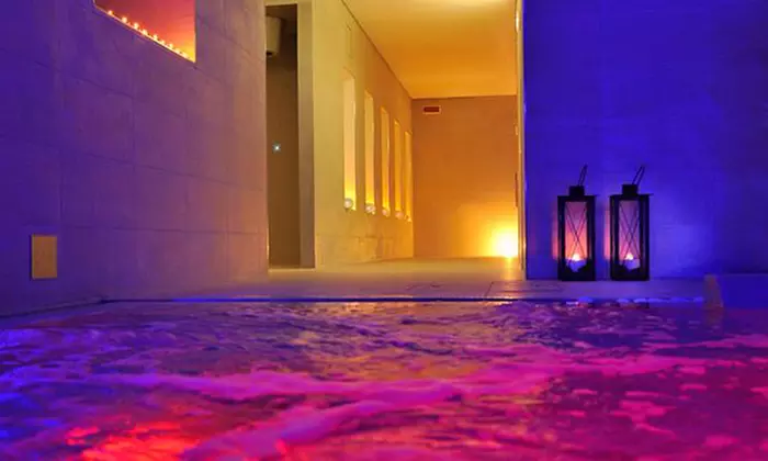 Percorso benessere con maschera viso e massaggio corpo per 2 persone alla Ahti Spa a Milano (sconto fino al 79%) - Primary Image