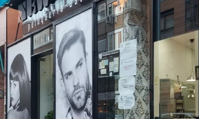 Sesión de peluquería orgánica con lavado, corte y tinte o mechas en New Fashion - Second Medium