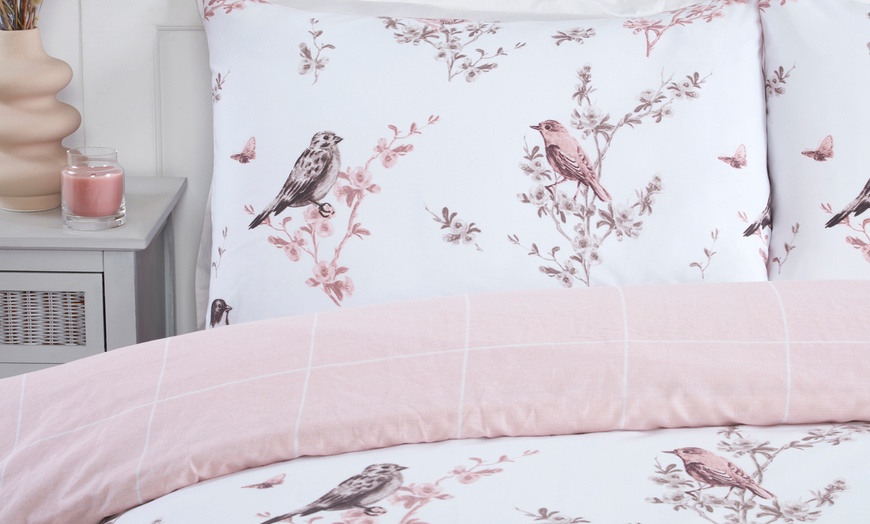 Image 10: Floral Easy Care Duvet Set