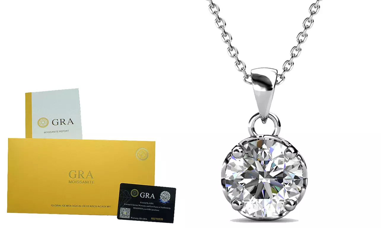 Sterlingsilber-Halskette mit Moissanit-Anhänger mit Brillantschliff inkl. roter Geschenkbox und -Tüte - Primary Image