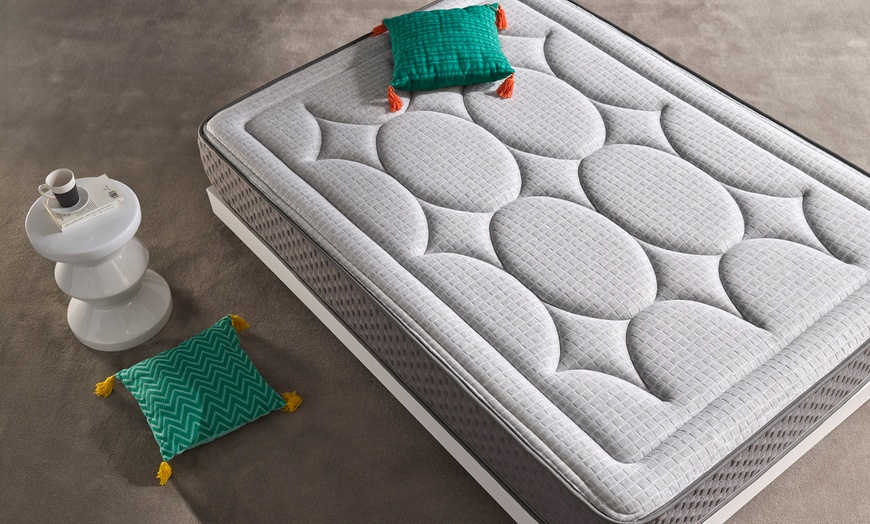 Image 2: Matelas "Palazzo Graphene" avec noyau en mousse "Bio Comfort"