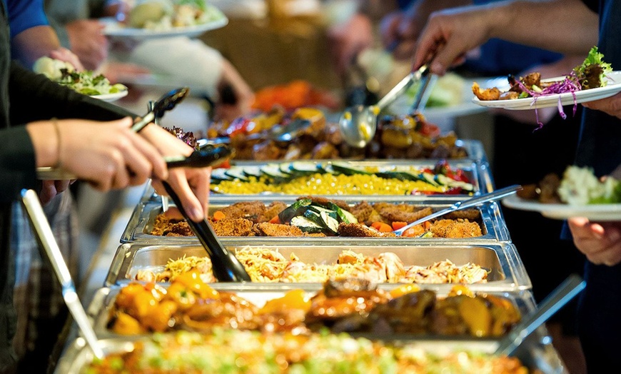 Image 3: Iftar Buffet