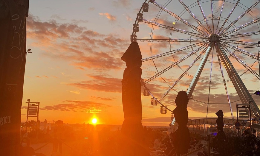 Image 2: Envolée gourmande face à la Méditerranée & La Grande Roue de Marseille