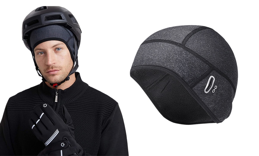 Image 8: Gants ou casque de vélo pour l'hiver