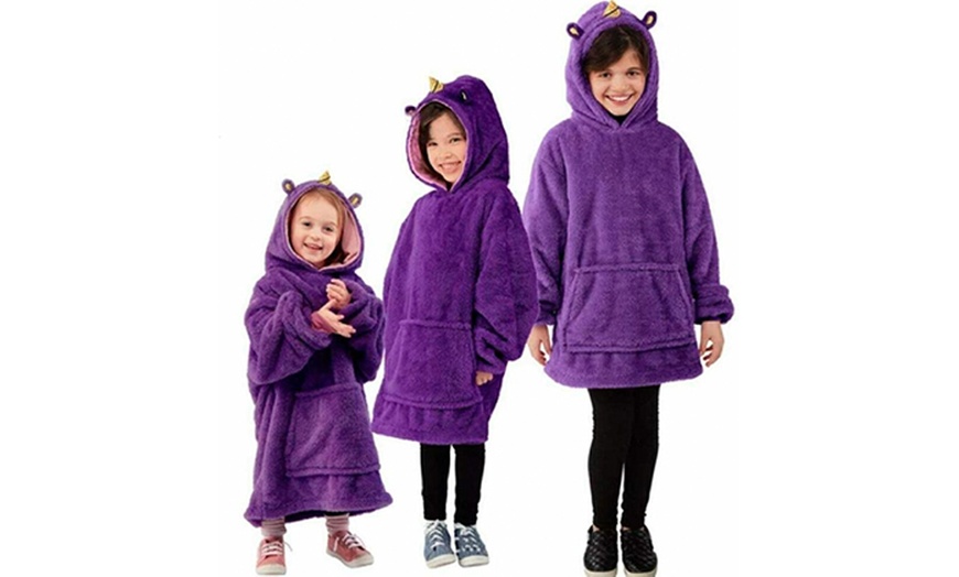 Image 9: Kids' Snuggle Hoodie