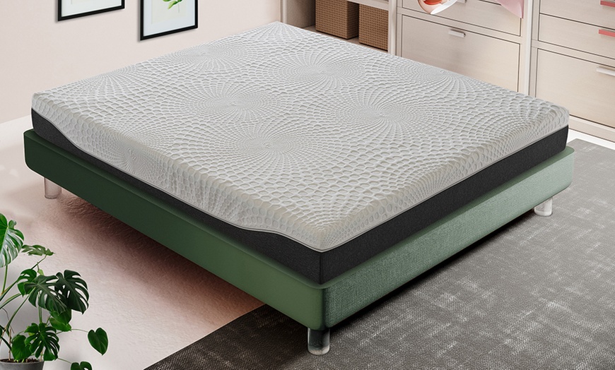 Image 2: Materasso con molle, memory foam e 13 zone differenziate