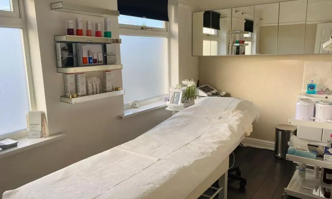 Relax with One or Two 60 or 90-Min Full Body & Head Ayurvedic Massage