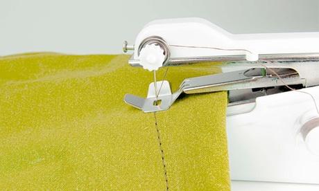 Mini macchina portatile per cucire