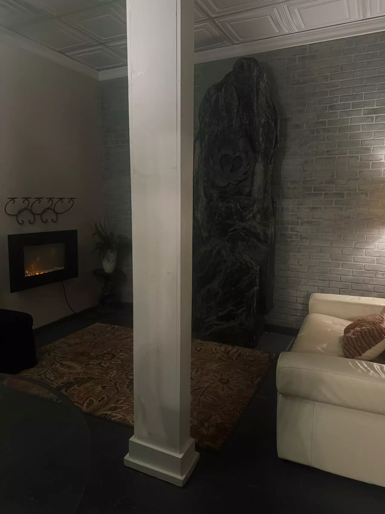 Relax with a 60 or 90-minute massage session
