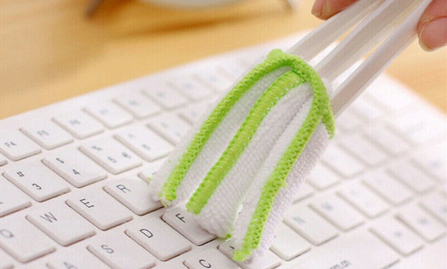 Image 5: Double-Headed Cleaning Brush