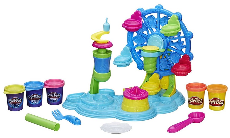 Image 10: Hasbro Play-Doh Set