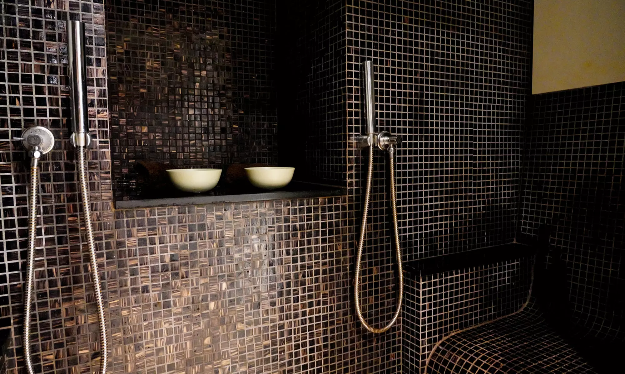 West Yorkshire: Double Room for 2 w/ Breakfast & Dinner, Plus Prosecco