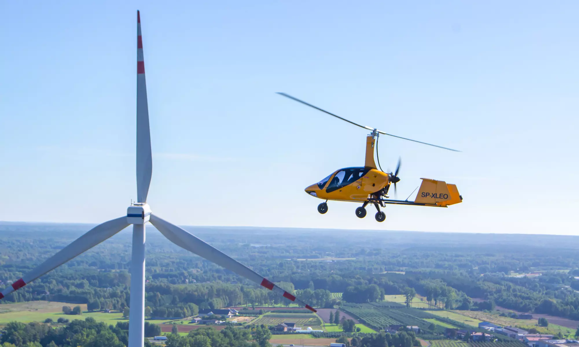 Przygoda w przestworzach: lot wiatrakowcem z przejęciem sterów