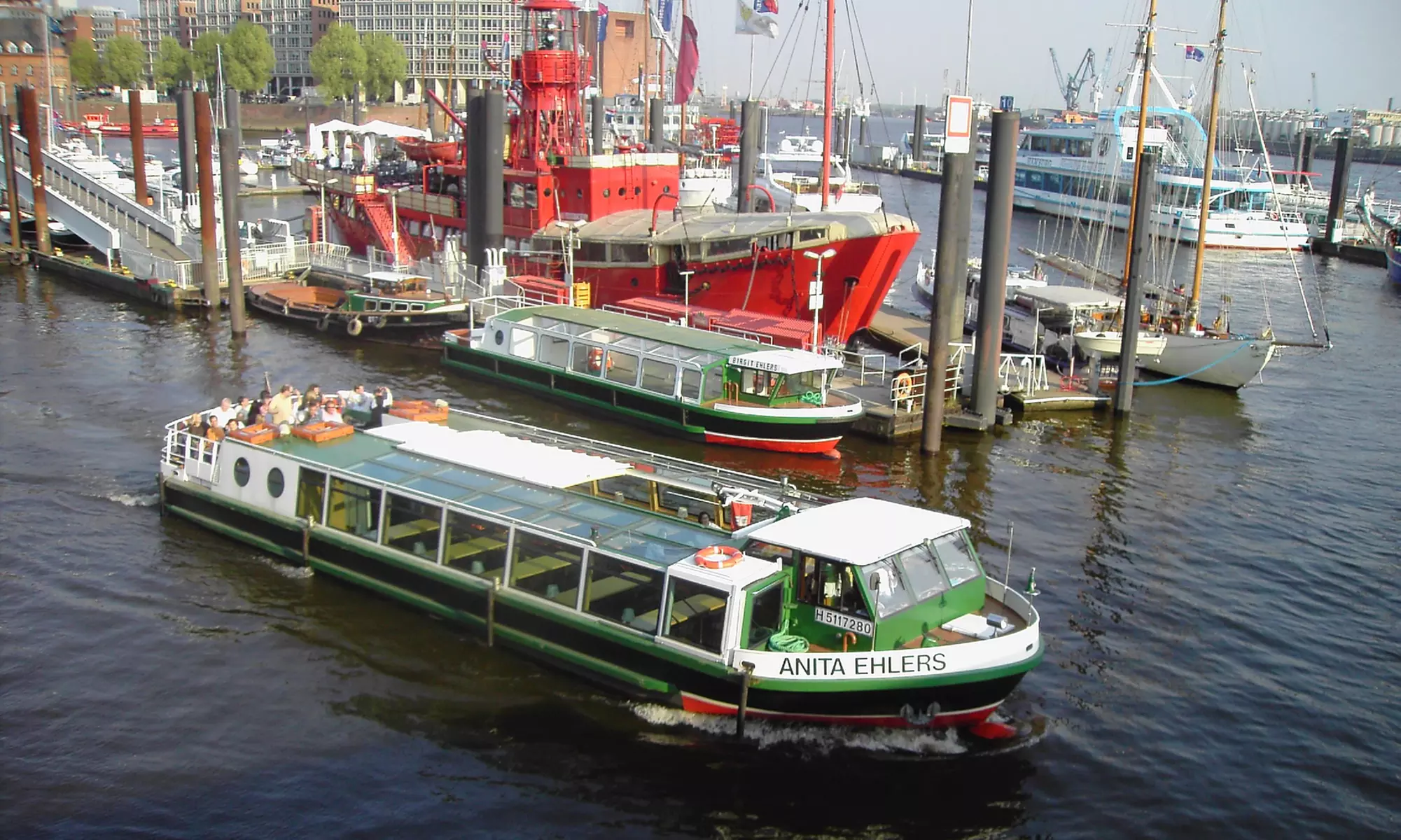 Große Hafenrundfahrt