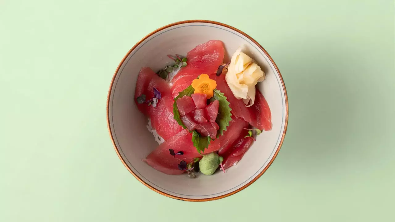 Japanisches Lunch-Menü to go inkl. Vorspeise, Donburi & Grüntee