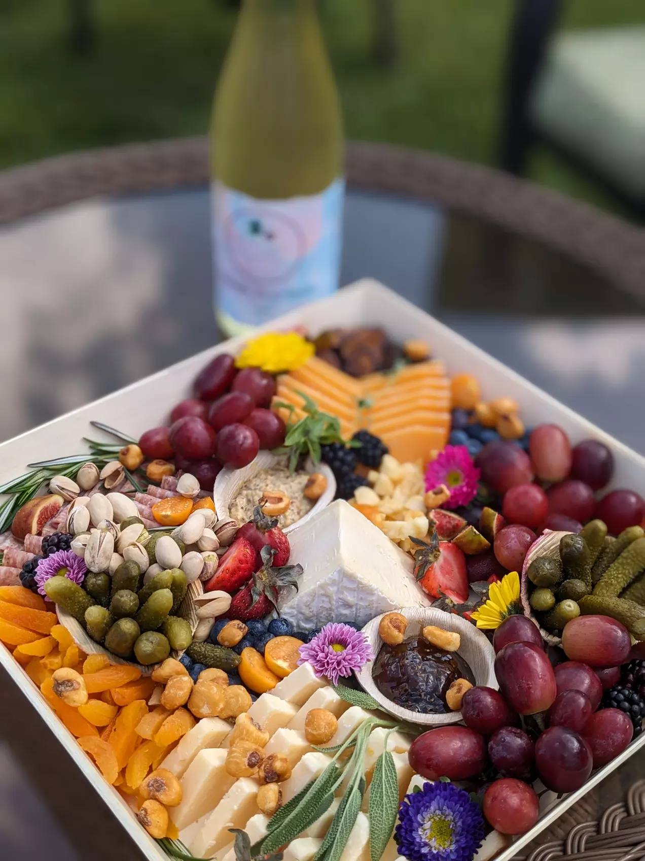 Sip and Savour: Vineyard Wine Tour
