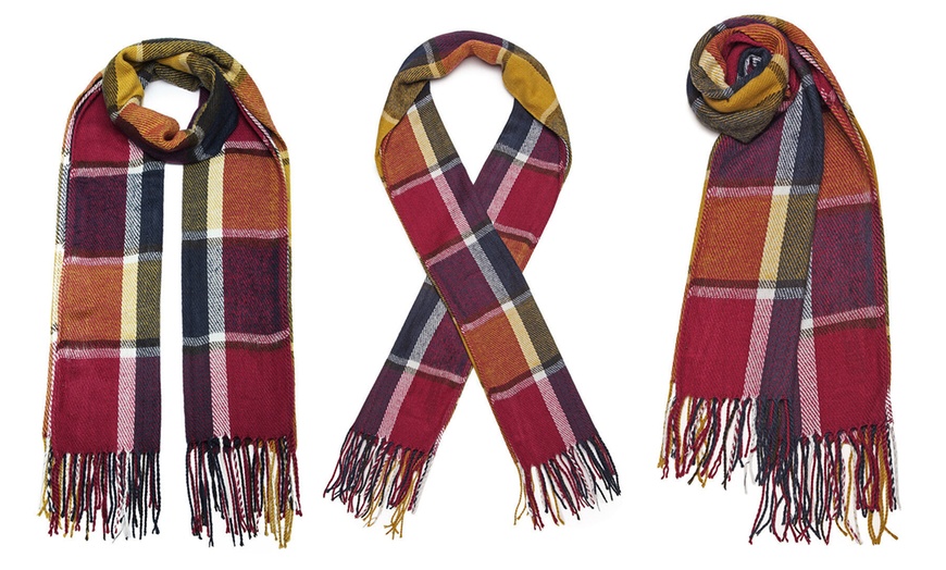 Image 2: Set di 3 sciarpe fantasia tartan 