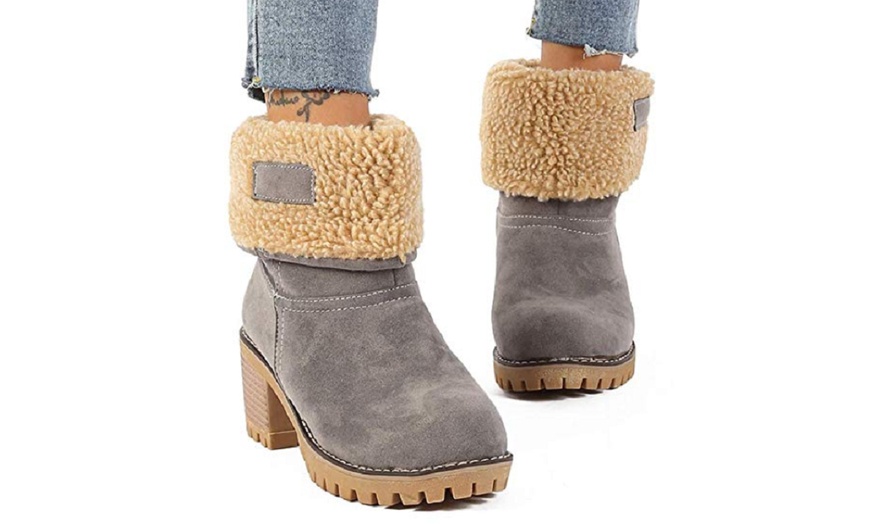 Image 20: Women's Thermal Ankle Boots