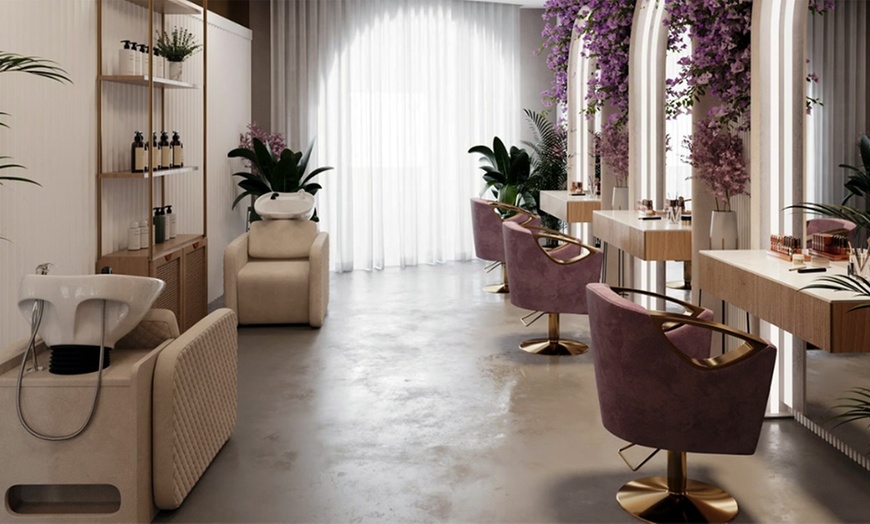 Image 3: Luxurious ambiance and top-notch eyelash extensions await you!