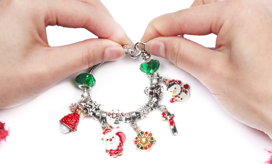 Image 7: Christmas Advent Calendar DIY Bracelet Charms