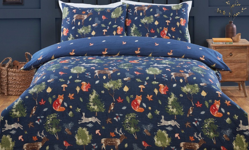 Image 4: Winter Wonderland Nutcracker and Autumn Forest Duvet Set