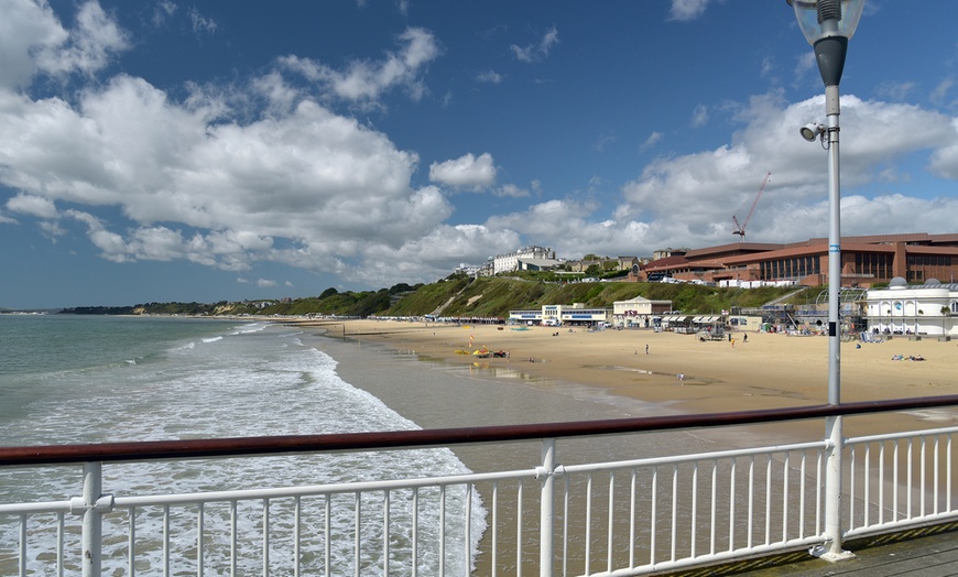 Image 2: Bournemouth: 1 or 2 Nights with Breakfast