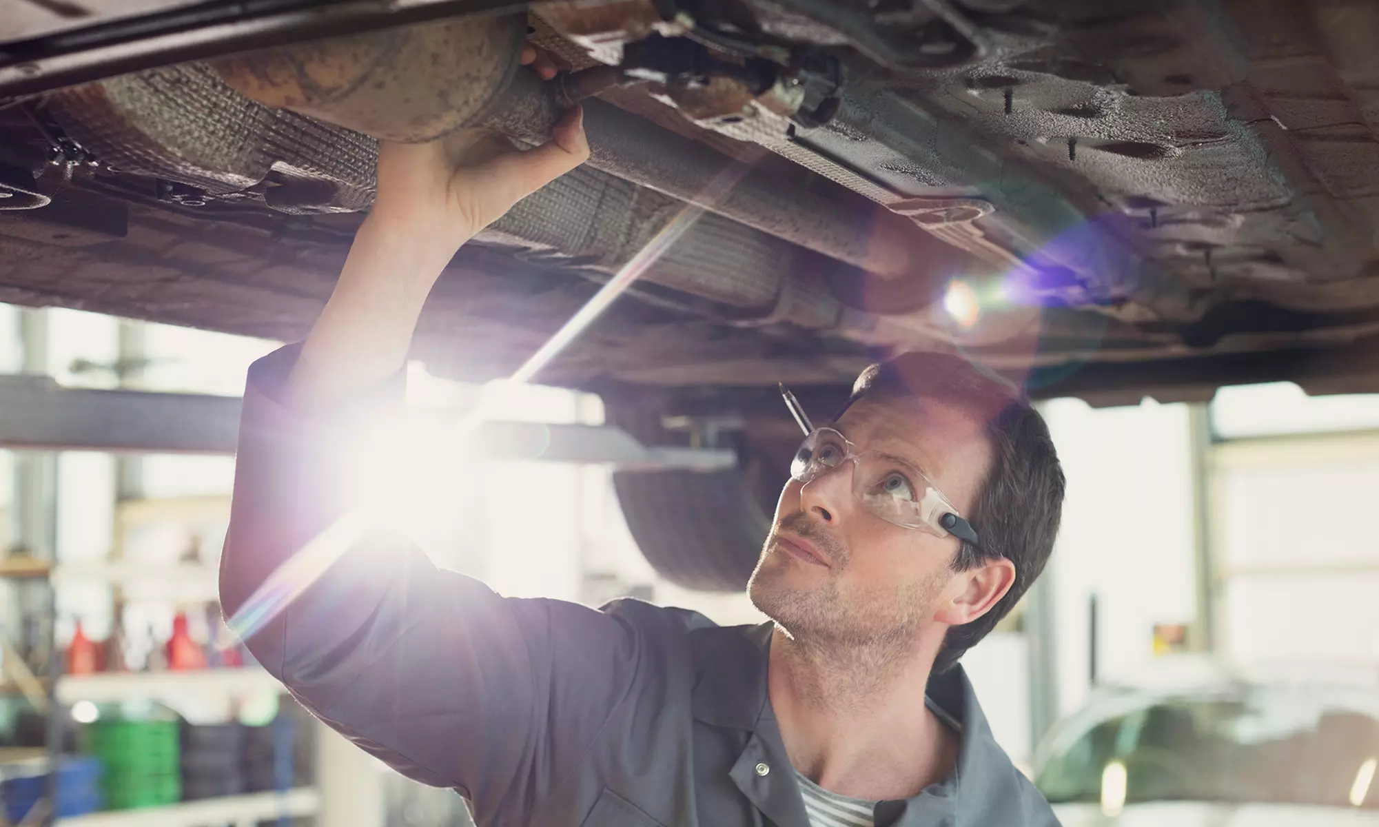 Kleine oder große Inspektion für alle Pkw inkl. Materialien in der Kfz Werkstatt B. Melka (bis zu 60% sparen*) - Primary Image