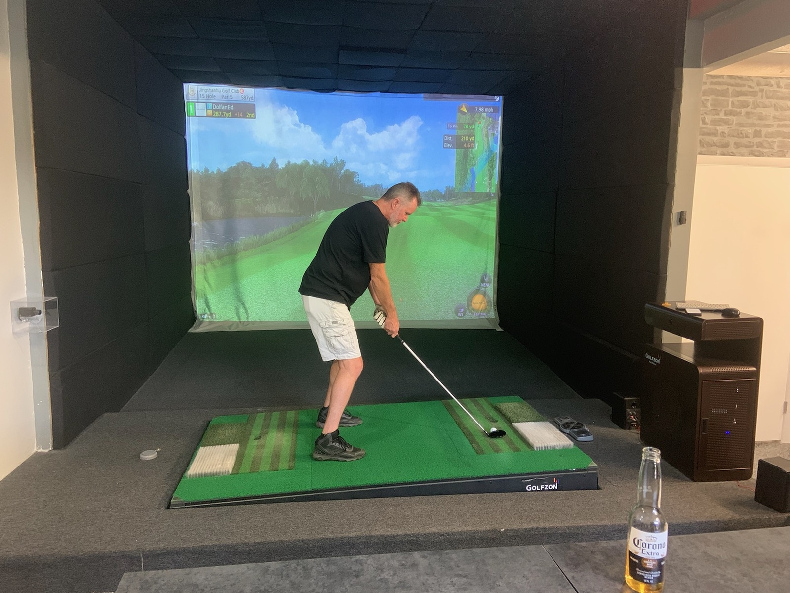Enjoy A 60 or 120-minute Virtual Golf Session For Up To Six People