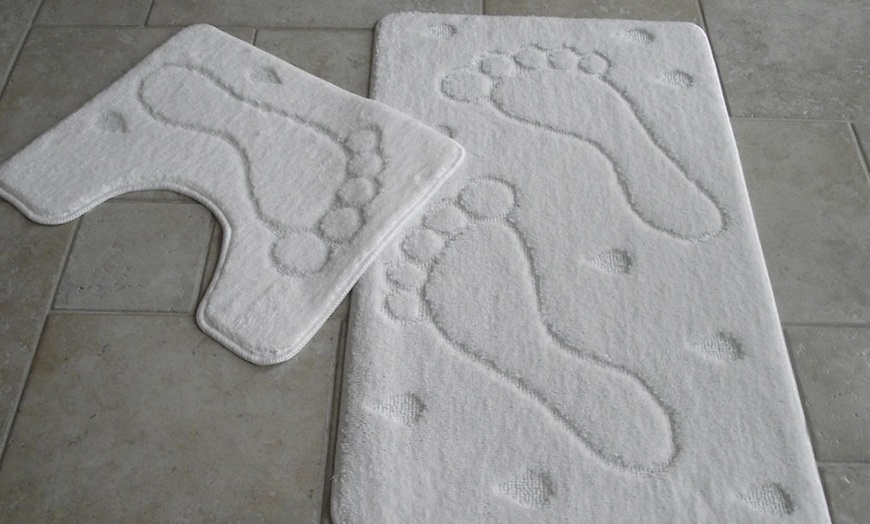 Image 1: Footprint Bath and Pedestal Mat Set