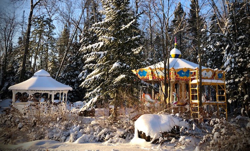 Image 15: Accommodation in a Bubble Tent