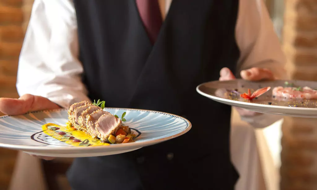 Vibo Valentia 4*: camera doppia con colazione, mezza pensione e Spa