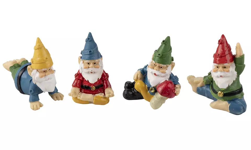 4 u 8 minignomos decorativos haciendo posturas de yoga para interiores o exteriores - Primary Image