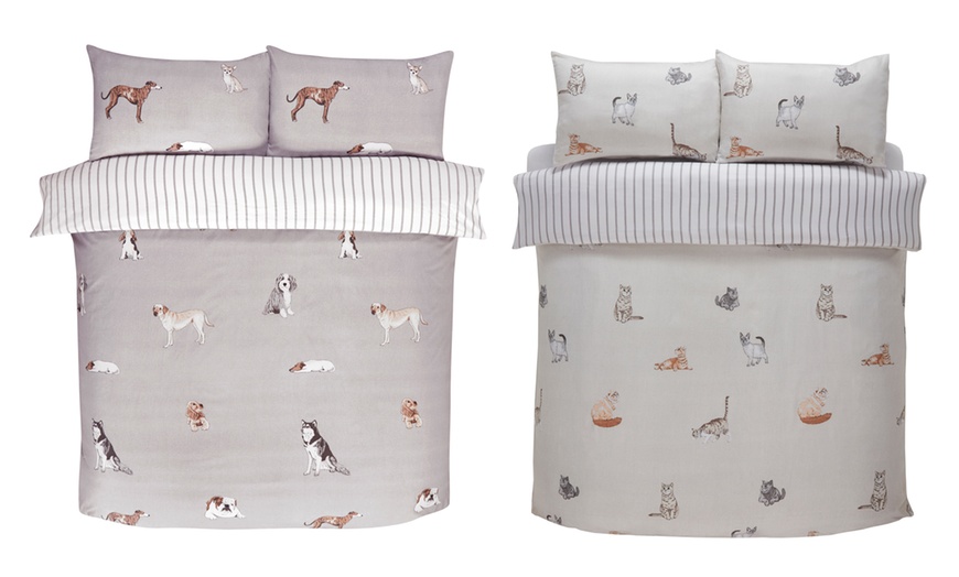 Image 1: Paws and Purrfect Easy Care Duvet Sets