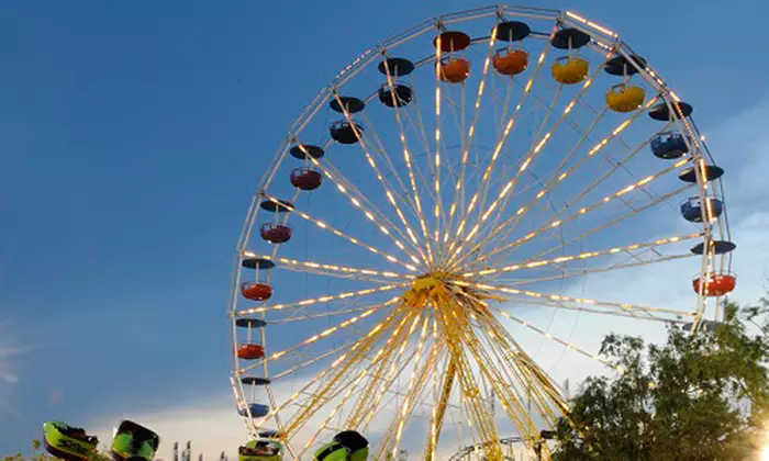 $33.50 for Unlimited Amusement-Park Rides, One Round of Mini-Golf, and T-Shirt at Jolly Roger ($41.98 Value) - Second Medium